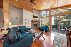 Skislope Manor - Spacious Tahoe Donner 4 BR with Gorgeous Home Theater and Hot Tub Truckee